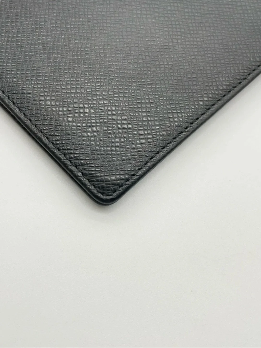 Louis Vuitton key features